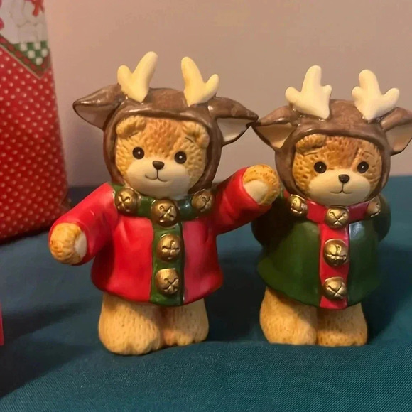 Enesco Other - Enesco Lucy & Me Lucy Rigg Reindeer Bears Red & Green 1987 Porcelain